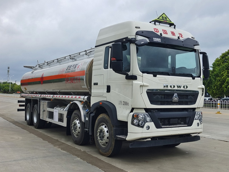 鋁合金運(yùn)油車，運(yùn)油車廠家，楚勝汽車集團(tuán)